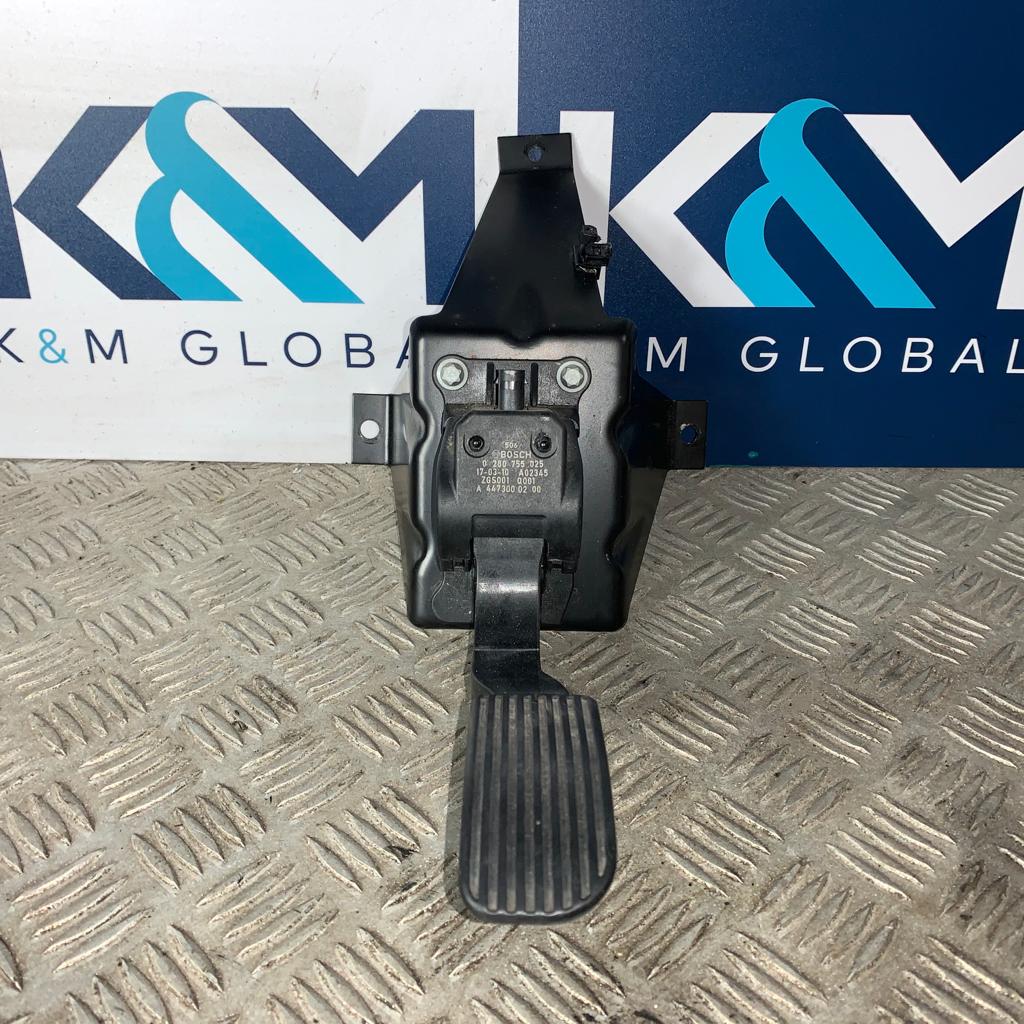 Mercedes Vito Accelerator Pedal